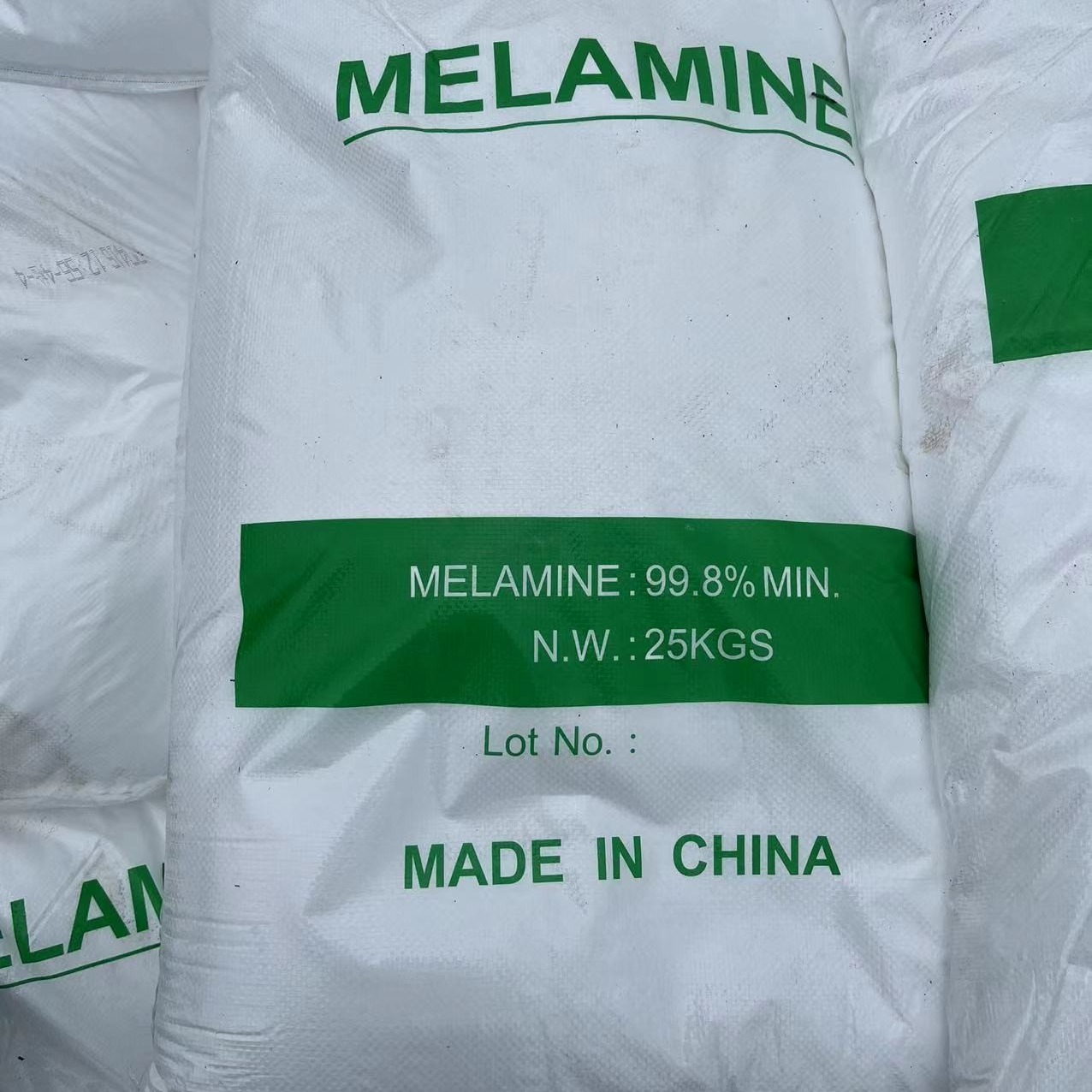 99.8 Melamine Powder For Melamine Dinner Crockery Production