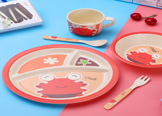 OEM Durable Cartoon Melamine Tableware Sets With Divided Plate Cup Spoon 1